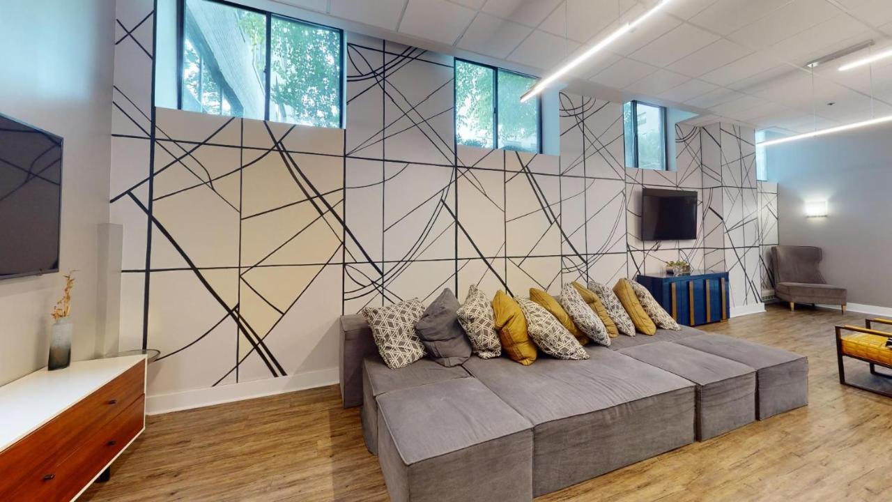 Avenue A316 Cozy 2bedroom Pool, Gym, Parking Apartment