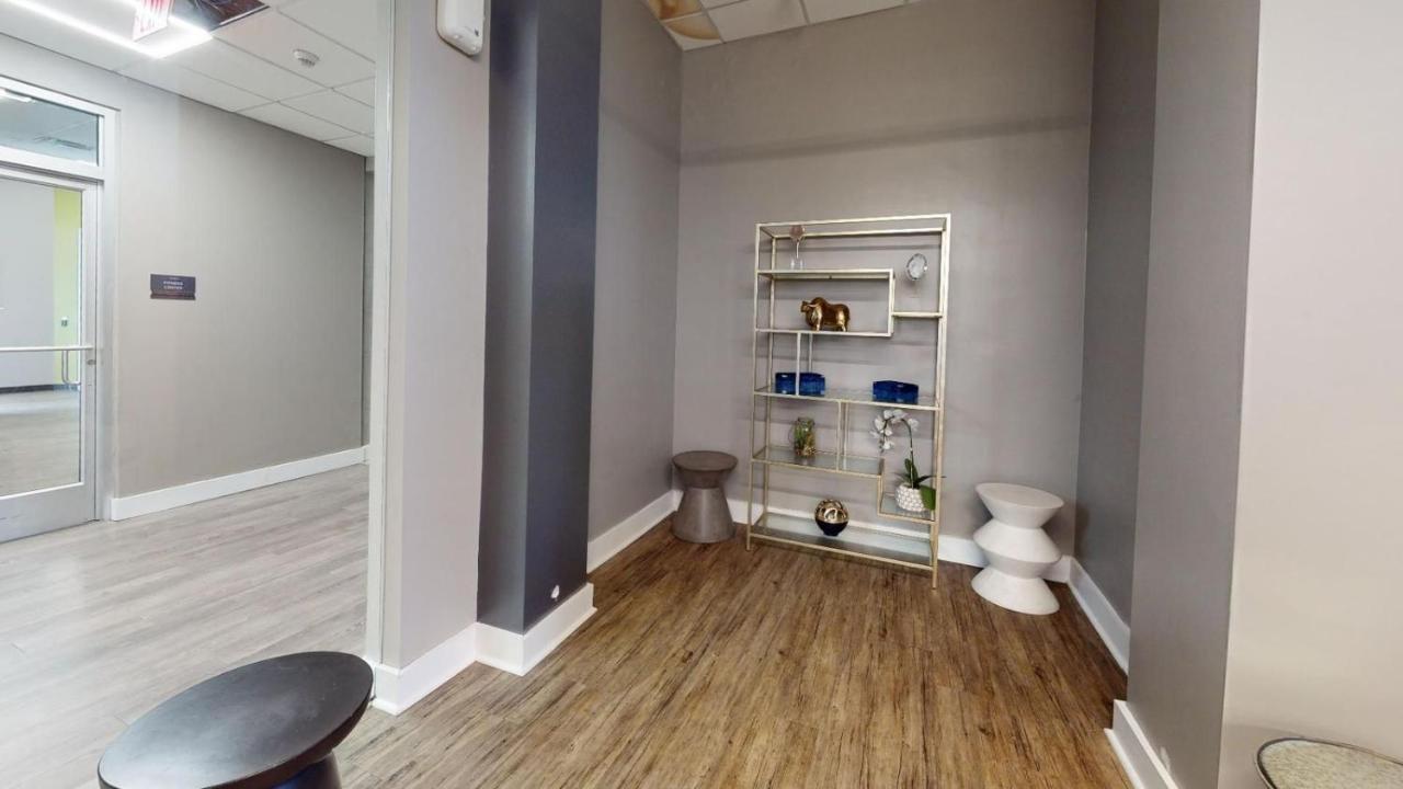 Avenue A316 Cozy 2bedroom Pool, Gym, Parking