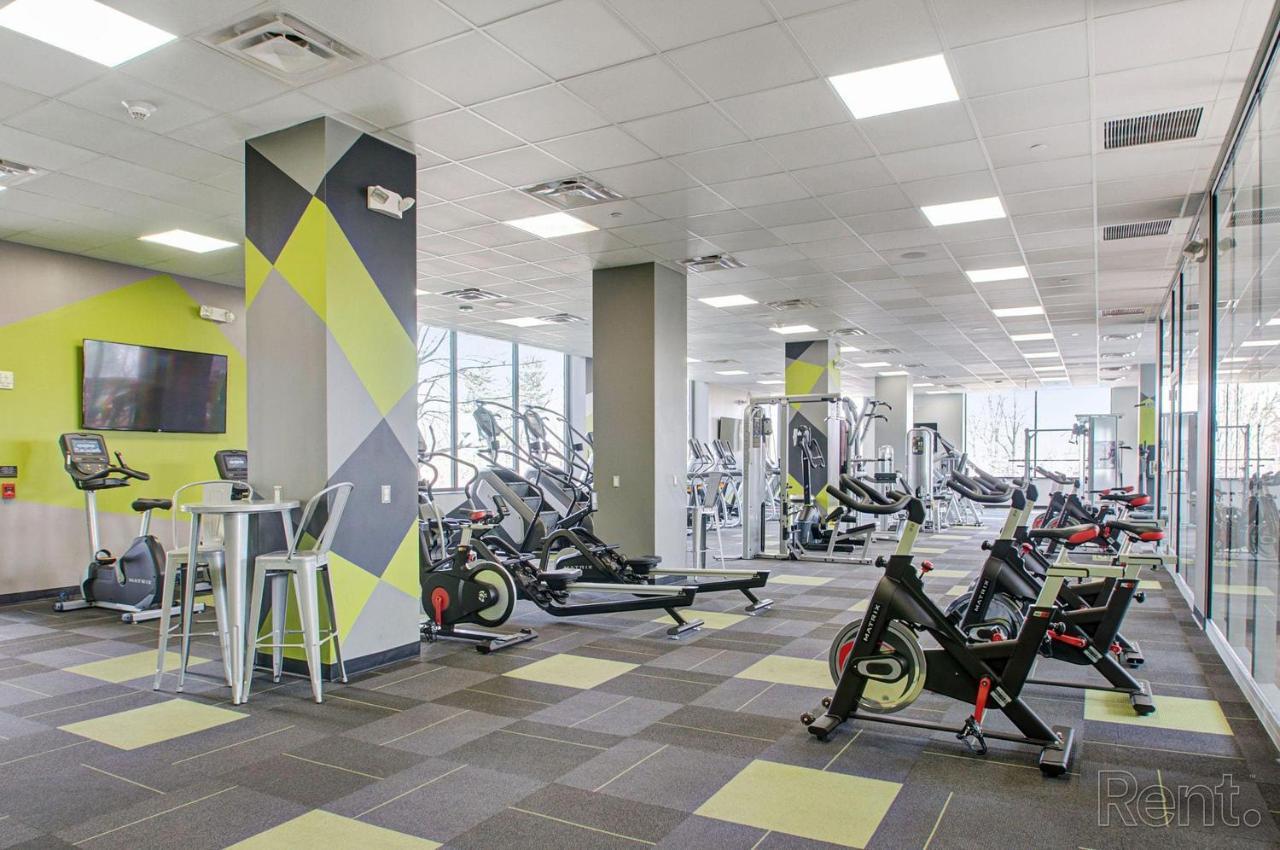 Avenue A316 Cozy 2bedroom Pool, Gym, Parking Apartment *